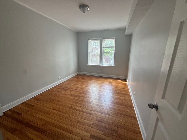 Photo - 7350 N Damen Ave Unit G