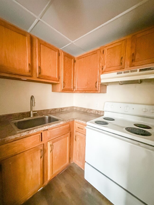 Photo - 324 Main St Unit 14