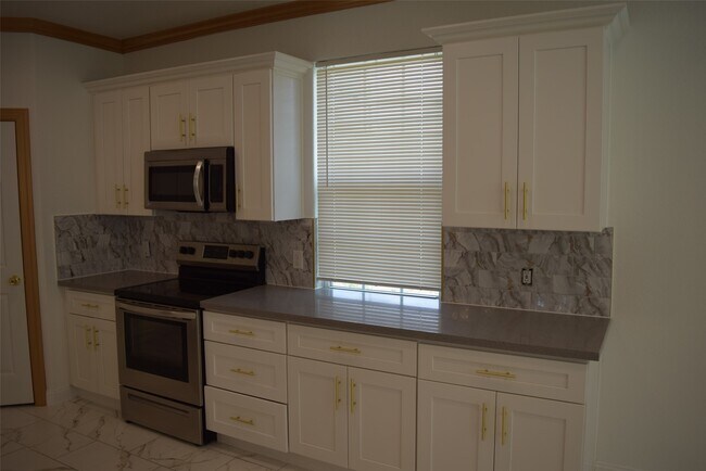 Photo - 445 County Rd 5102J