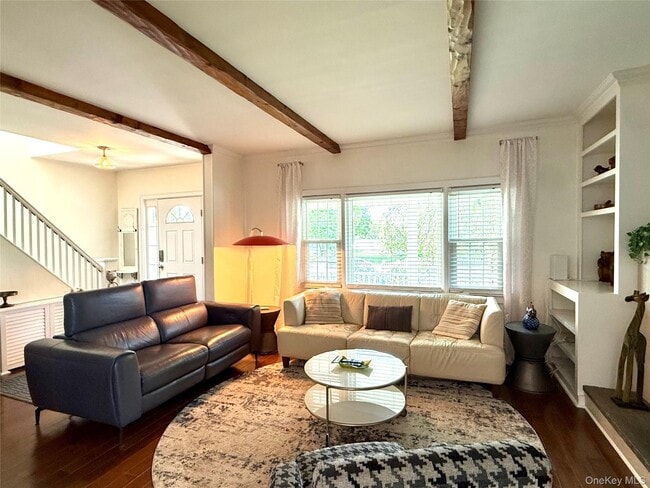 31 Jacobson Ave