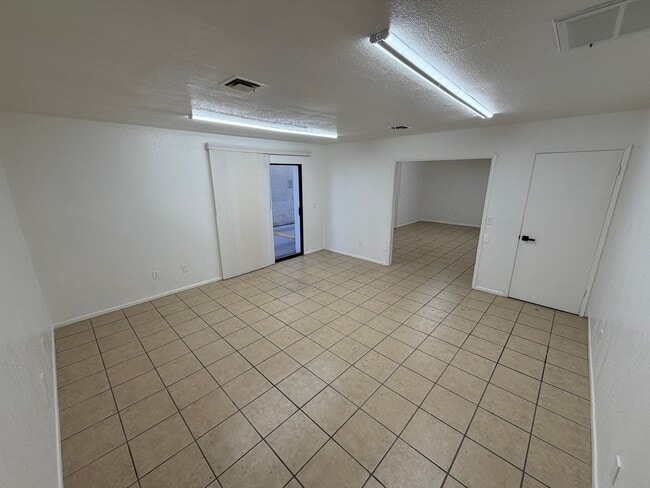 1944 W Acoma Blvd Unit A1944-C