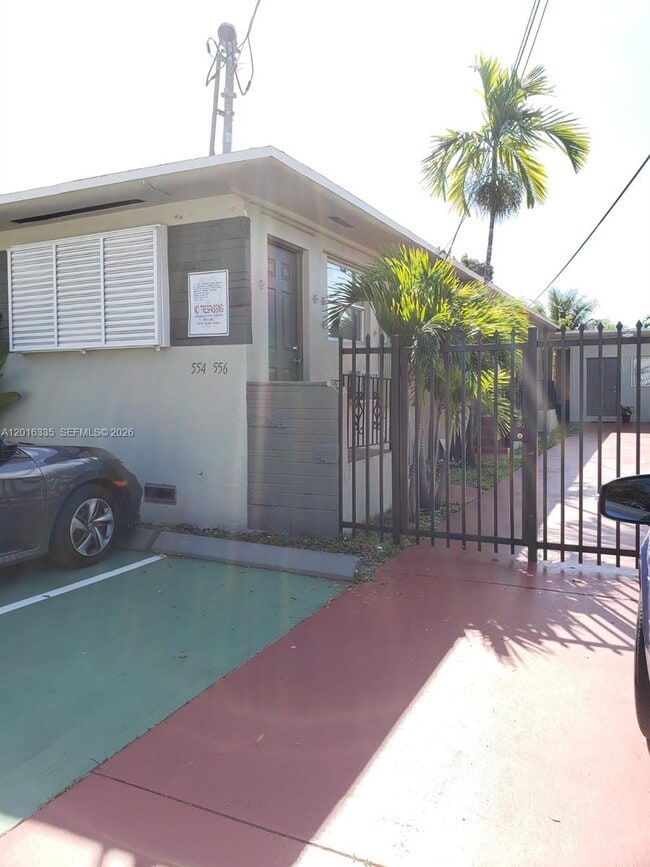 Photo - 554 NE 68th St Unidad 4