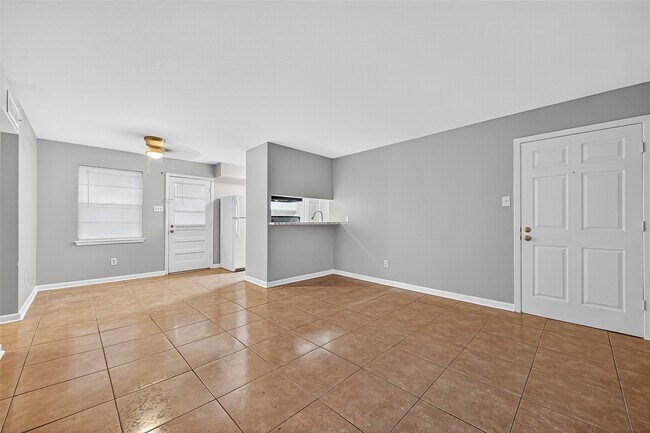 Photo - 7703 Moonmist Dr