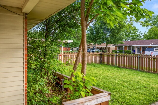Photo - 209 S Rita St