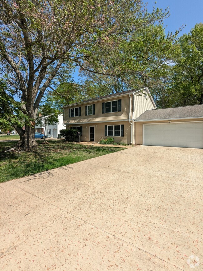 Building Photo - 12 Admiral Ct Rental
