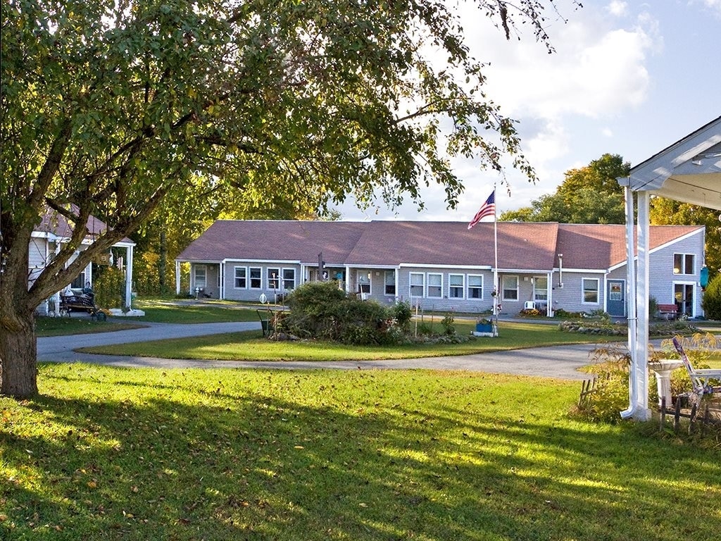 Photo - Mary Ann Manor