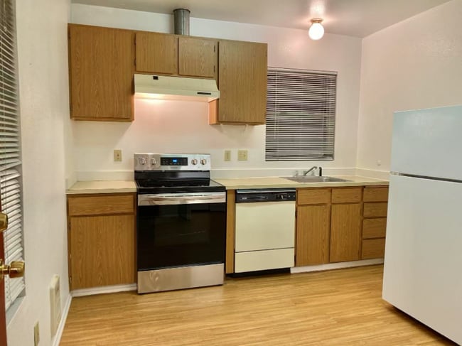 Building Photo - 4226 7th Ave NE Rental