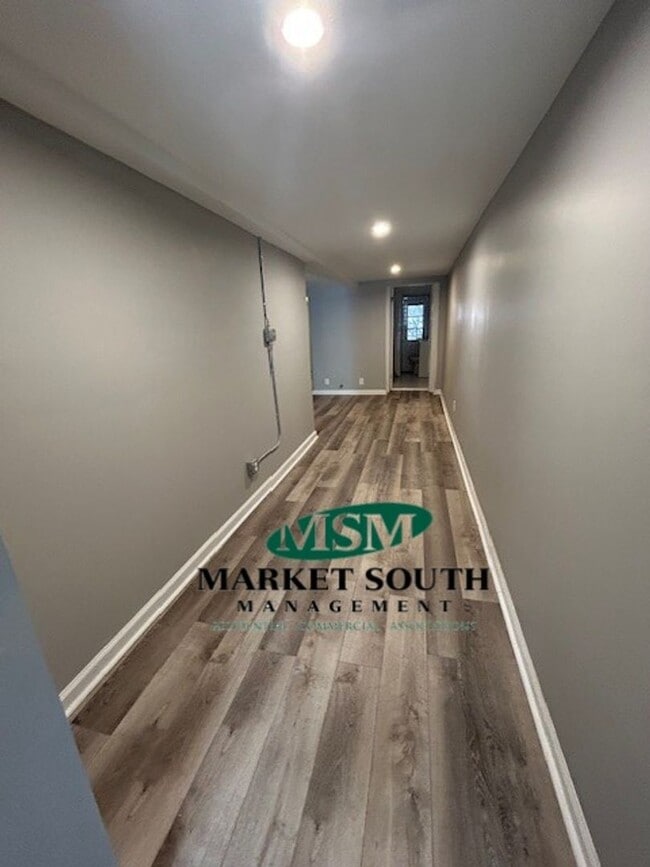 Photo - RENOVATED ONE BEDROOM ON THE BEAUTIFUL JON...