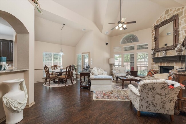 Photo - 501 Windward Dr