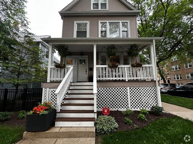 Building Photo - 4501 N St Louis Ave Unit 1 Rental