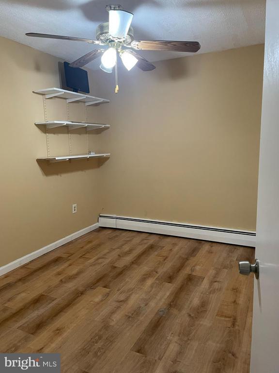 Photo - 511 Heather Rd