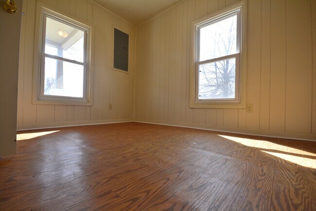 Photo - Adorable 2 bedroom 1 bath house!!