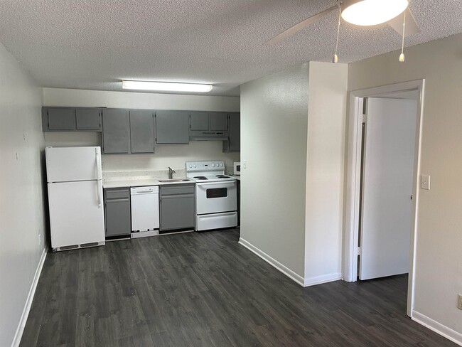 Building Photo - 403 Hayden Rd Unit 227 Rental