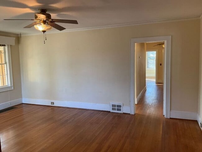 Photo - 3401 Margrave Rd