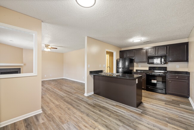 Photo - Westpointe Apartments