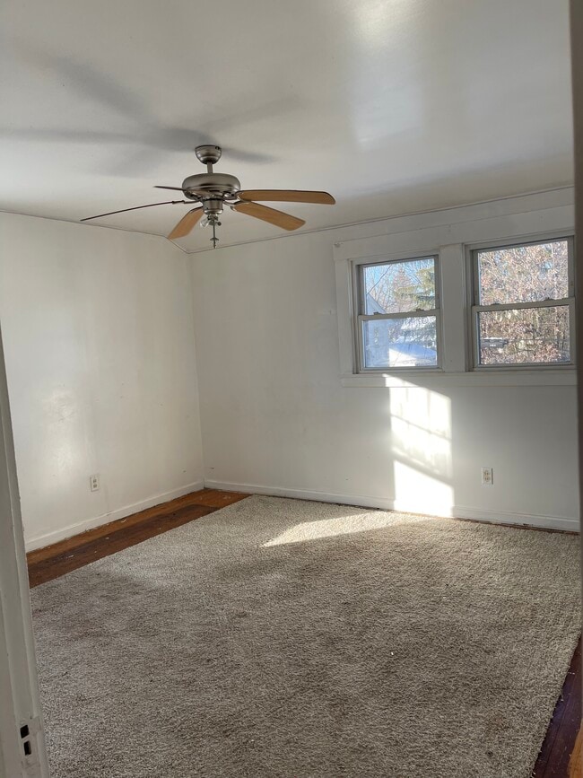 Photo - 55 Labelle Ave