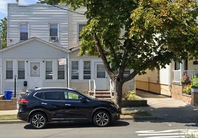 Photo - 8412 130th St