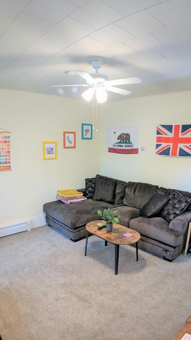 Photo - 13 Bristol St Unit 1