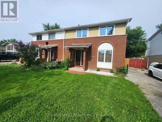 Photo - 10658 Atwater Crescent