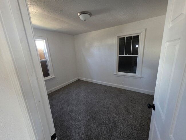 Photo - LIMITED TIME**NO APPLICATION FEE**1/2 OFF DEPOSIT**