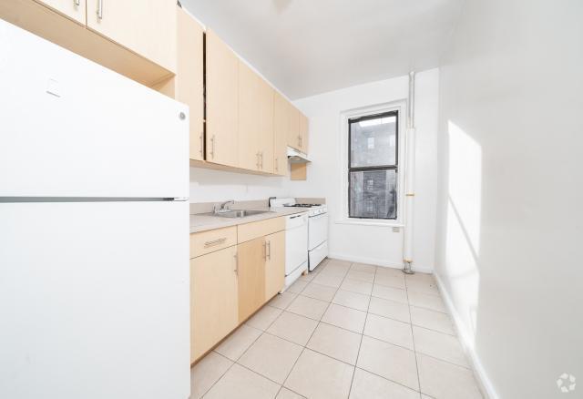 Building Photo - 1 bedroom in NEW YORK NY 10040 Unit 2D Rental