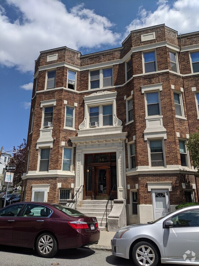 Building Photo - 15 Colborne Rd Rental