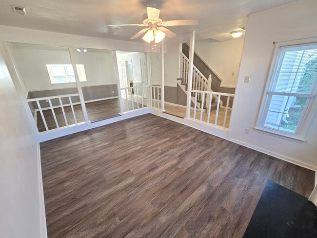 Photo - STUNNING TWO STORY 3 BEDROOM/ 2.5 BATH TOW...