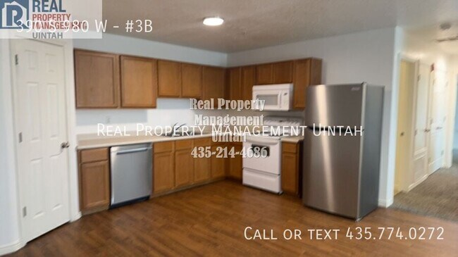 Photo - 390 980 Unit #3B