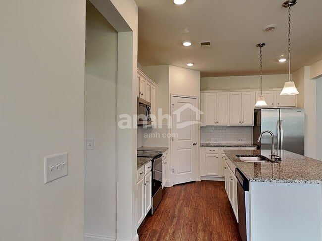 Photo - 6240 Bridlewood Ln