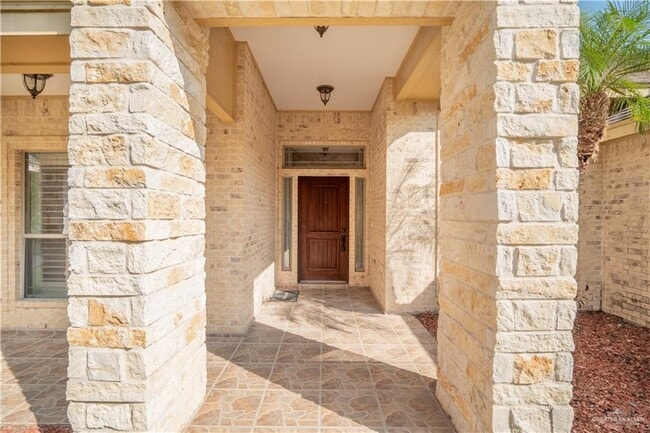 Photo - 28 Santa Monica St