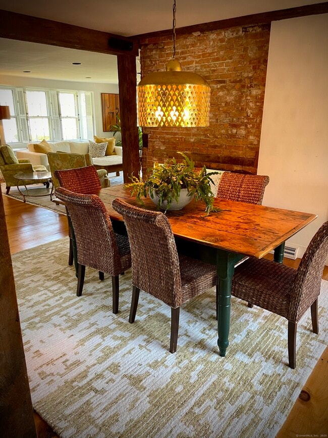 Building Photo - 29 New City St