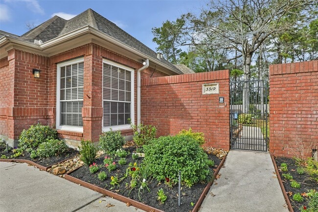 Photo - 3319 Hickory Brook Ln