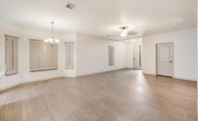 Photo - East El Paso 3bed/2bath Refrig A/C in Gated Community with Pool Access!