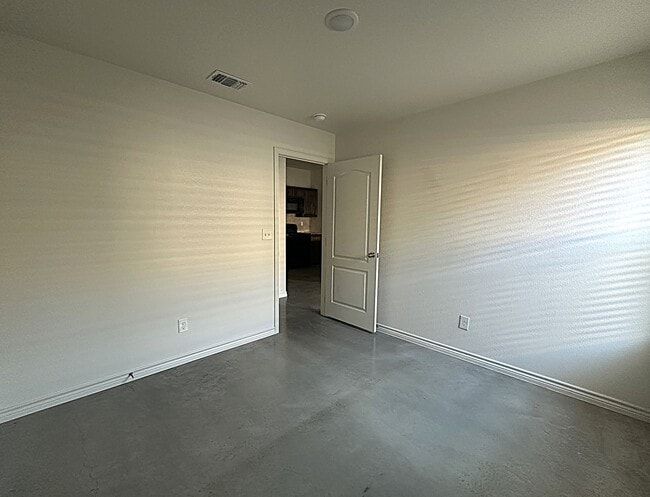 6002 Harriet Tubman Ave Unit B