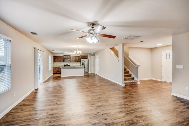 Photo - 116 Rosegate Dr