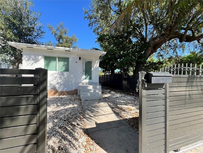 Building Photo - 75 NE 70th St