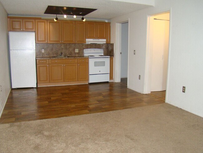 Photo - SPACIOUS 2 BED /1 BATH **HURRY!!!** ONLY ONE LEFT Unit 01-10015 - Tuscan