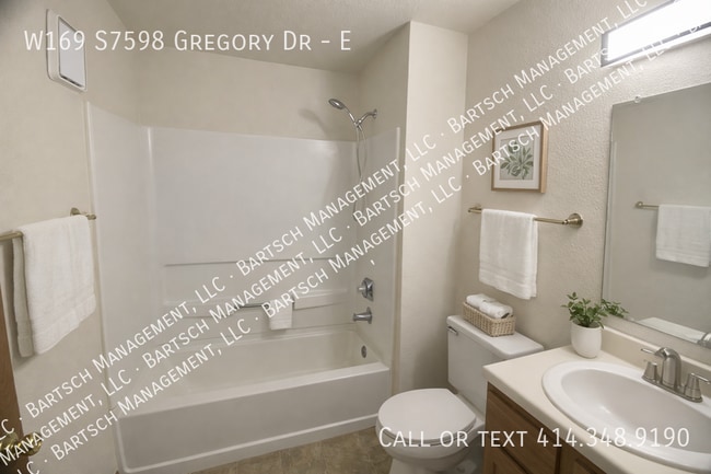 Photo - W169S7598-S7598 Gregory Dr Unit E