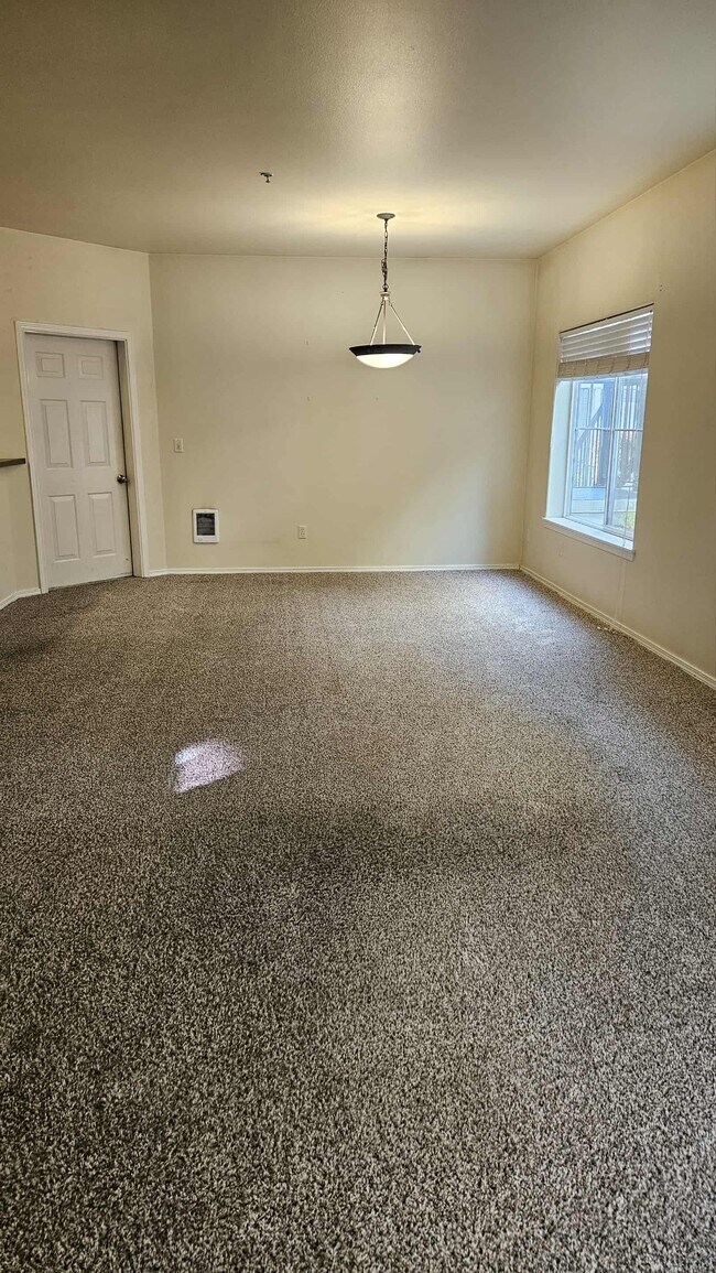 Photo - 2127 Hammond Ave