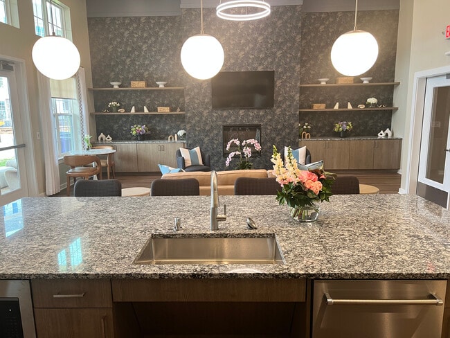 Photo - Springhouse Square