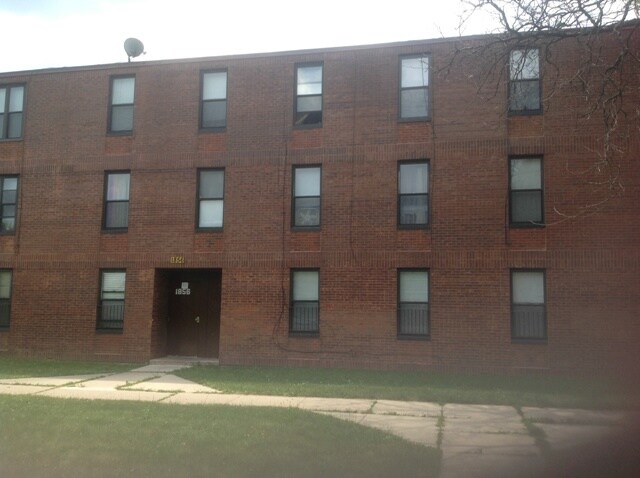 Karlov Gardens - Karlov Gardens Apartments
