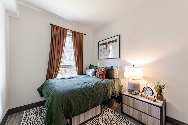 Valentine-Commons-Apartments-Near-NC-State-University-Bedroom