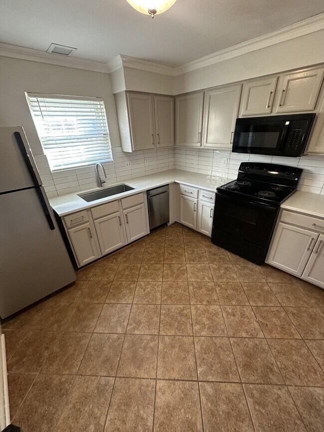 Photo - 6553 New Market Way Unidad 6553