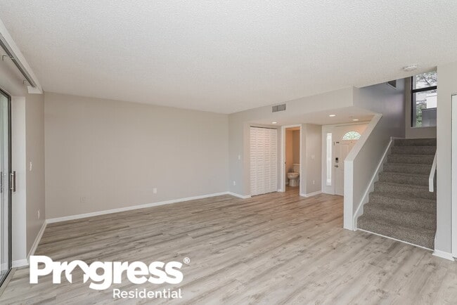 Photo - 16111 Gardendale Dr