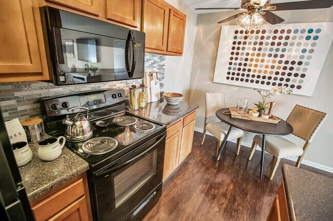 Solon Club Apartment Homes