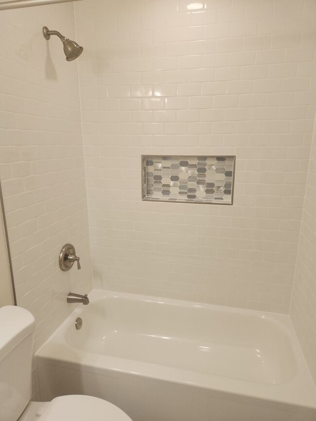 Photo - 3 Level 3 + 3.5 Ba w/2 BRAND NEW BATHROOM...