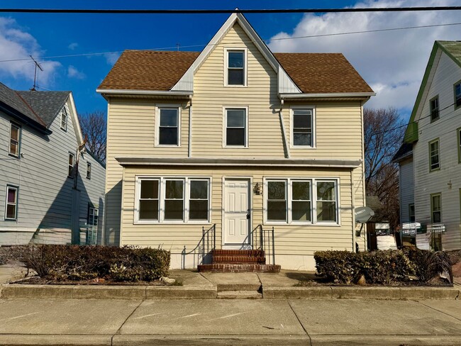 Photo - FOR RENT- Spacious 4 Bedroom 2 Bath Home in Penns Grove $2000