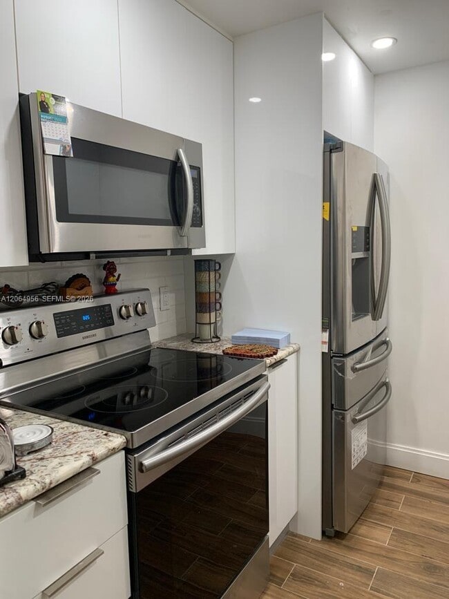 Building Photo - 151 SW 135th Terrace Unit 109T