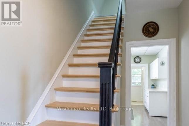 Photo - 4466 FOURTH AVENUE