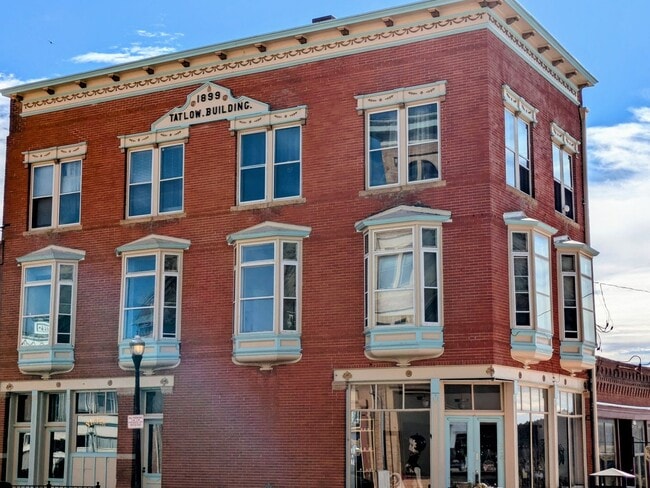 Building Photo - 318 Victor Ave Unit 4